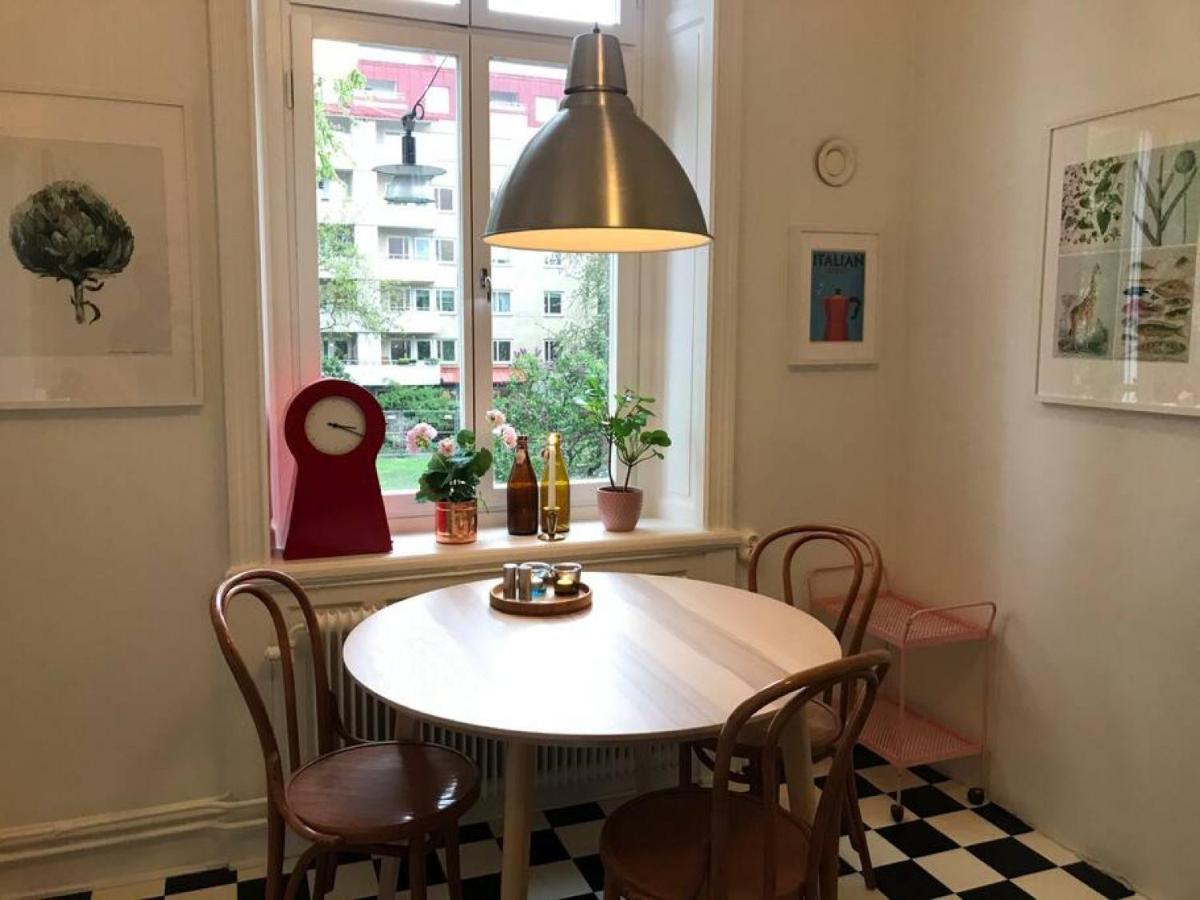 Artistic And Light 2 Room Apartment In Sofo 65Sqm Stockholm Eksteriør bilde